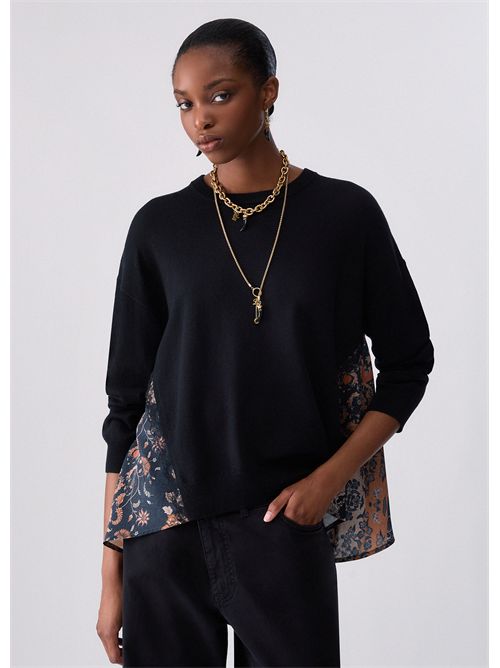 Maglia con inserti in raso